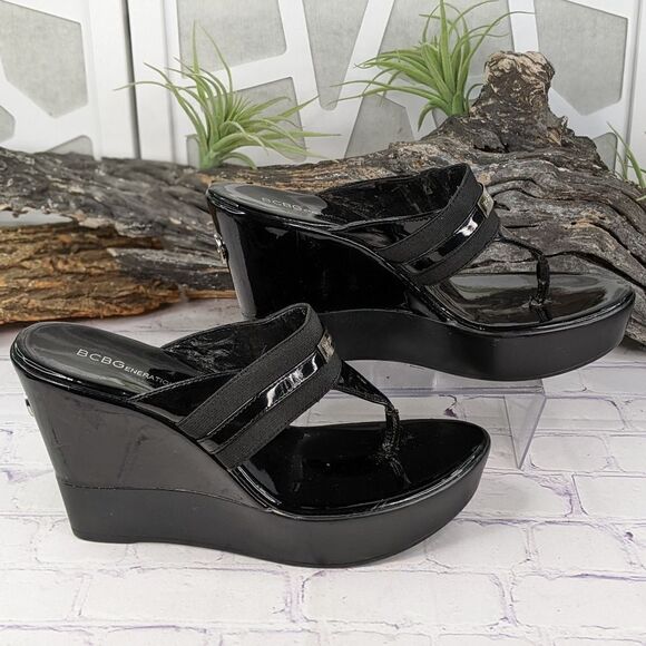 BCBGeneration Black Patent Leather Queenie Platform Wedge Thong Sandals - Picture 3 of 10